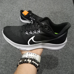 Nike Zoom 🖤🤍