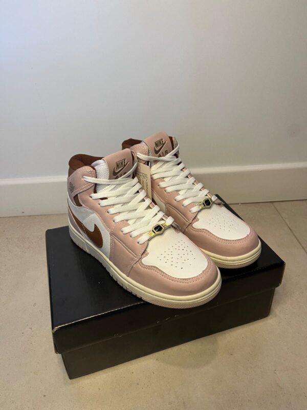 Nike Botita Chicago 💗🤎 - Image 2