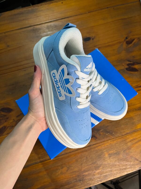 Adidas Court 💙 - Image 3