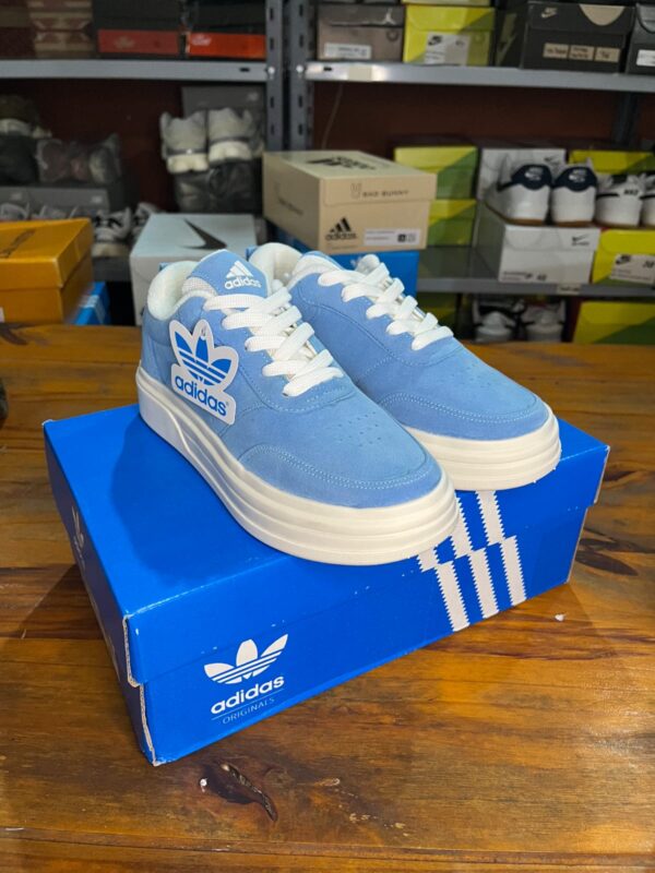 Adidas Court 💙