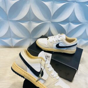 Nike Jordan Low 🤍🖤