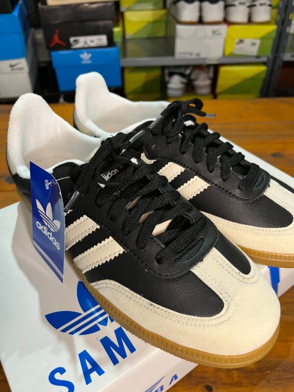 Adidas Samba 🖤🤍 - Image 3