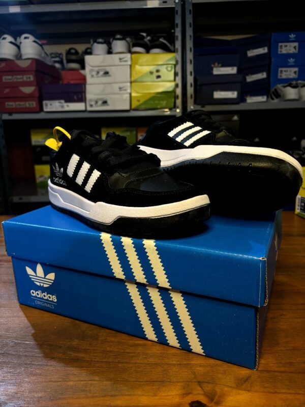 Adidas Forum 🖤 🤍 - Image 3