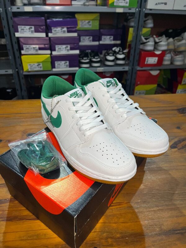 Nike Jordan Low 🤍💚 - Image 3