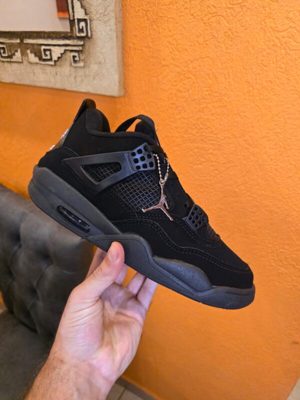 Nike Jordan Retro🖤🖤 - Image 4