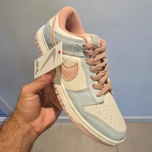 Nike Dunk 🤍💗