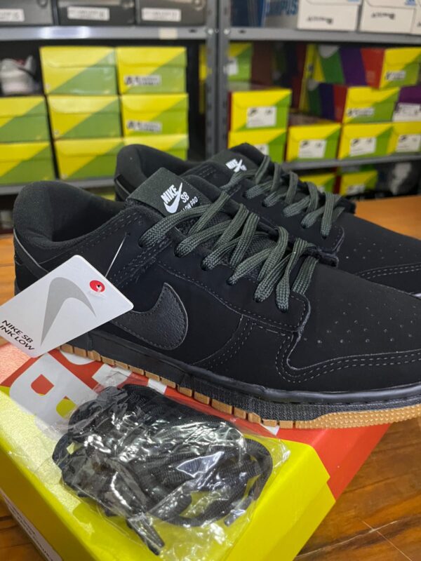 Nike SB Dunk NoBuck 🖤🖤 - Image 2