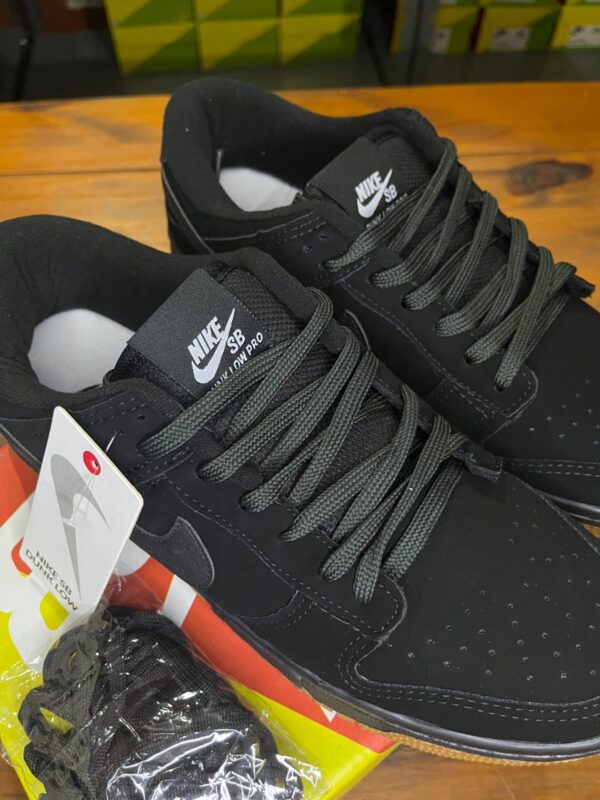 Nike SB Dunk NoBuck 🖤🖤 - Image 4