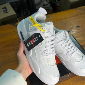 Nike Jordan Retro🤍🤍