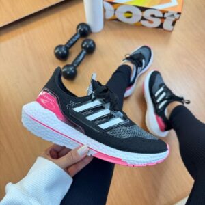 Adidas Ultraboost🖤❤️
