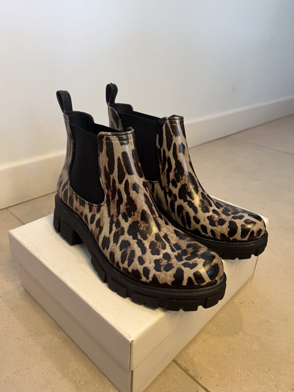 Botita Animal Print 🤎🖤 - Image 2