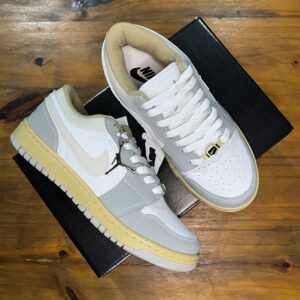 Nike Jordan Low White 🤍