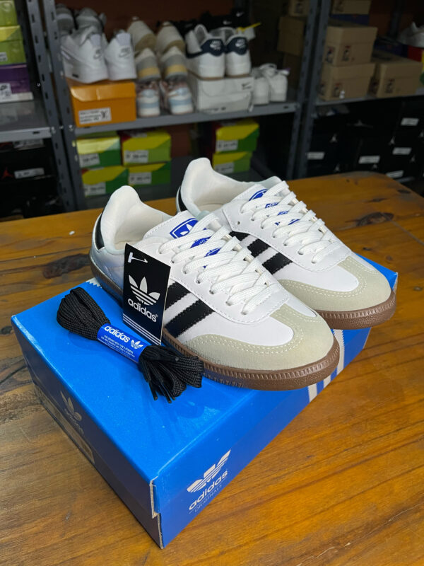 Adidas Samba🤍🖤 - Image 2