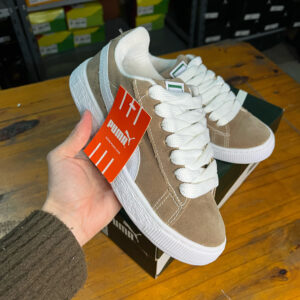 Puma Suede 🤎🤍