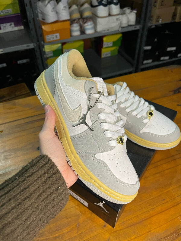 Nike Jordan Low White 🤍 - Image 3