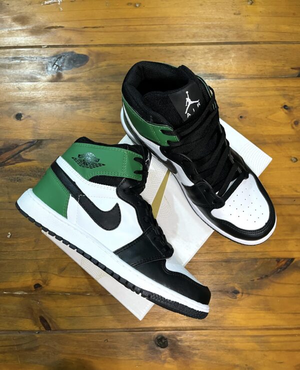 Nike Air Botita 🖤💚
