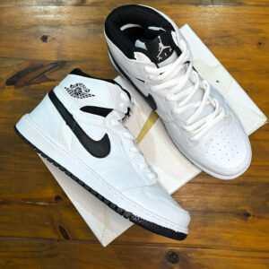 Nike Air Botita 🖤🤍