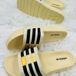 Ojotas Adidas Beige🤎