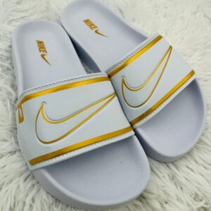 Ojotas Nike Blanca con Dorado🤍💛