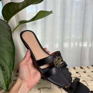 Sandalias Hermes con hebilla dorada🖤💛